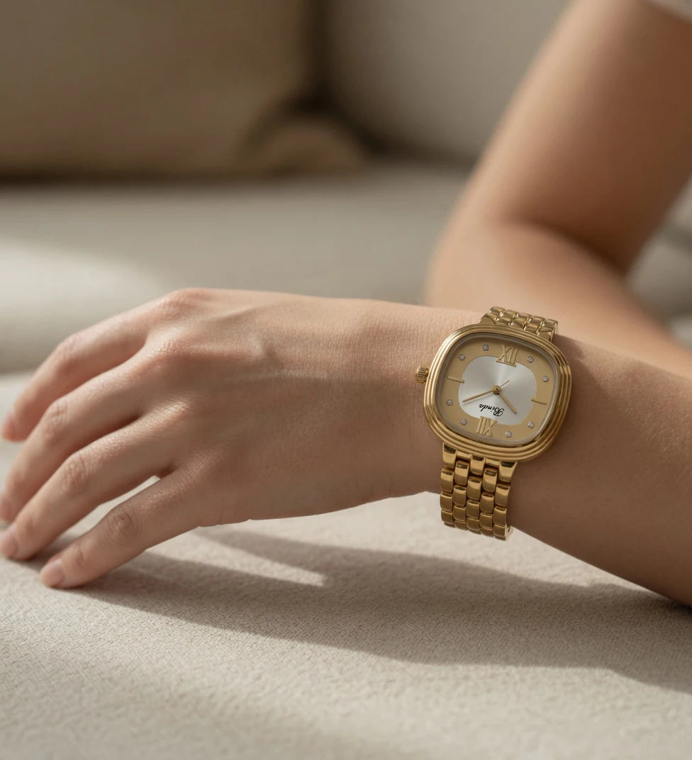 Binda Women's Retro Gold Square Quartz Watch - Roman Numerals, Two-Tone Dial, Gold Metal Bracelet, Elegant Light Luxury