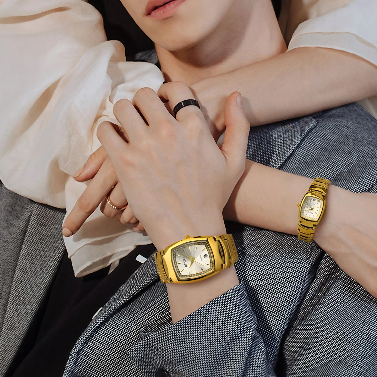 2PCS Couple Watches Luxury Fashion Men Women Matching His and Hers Quartz Watches Simple Band with Gift Box