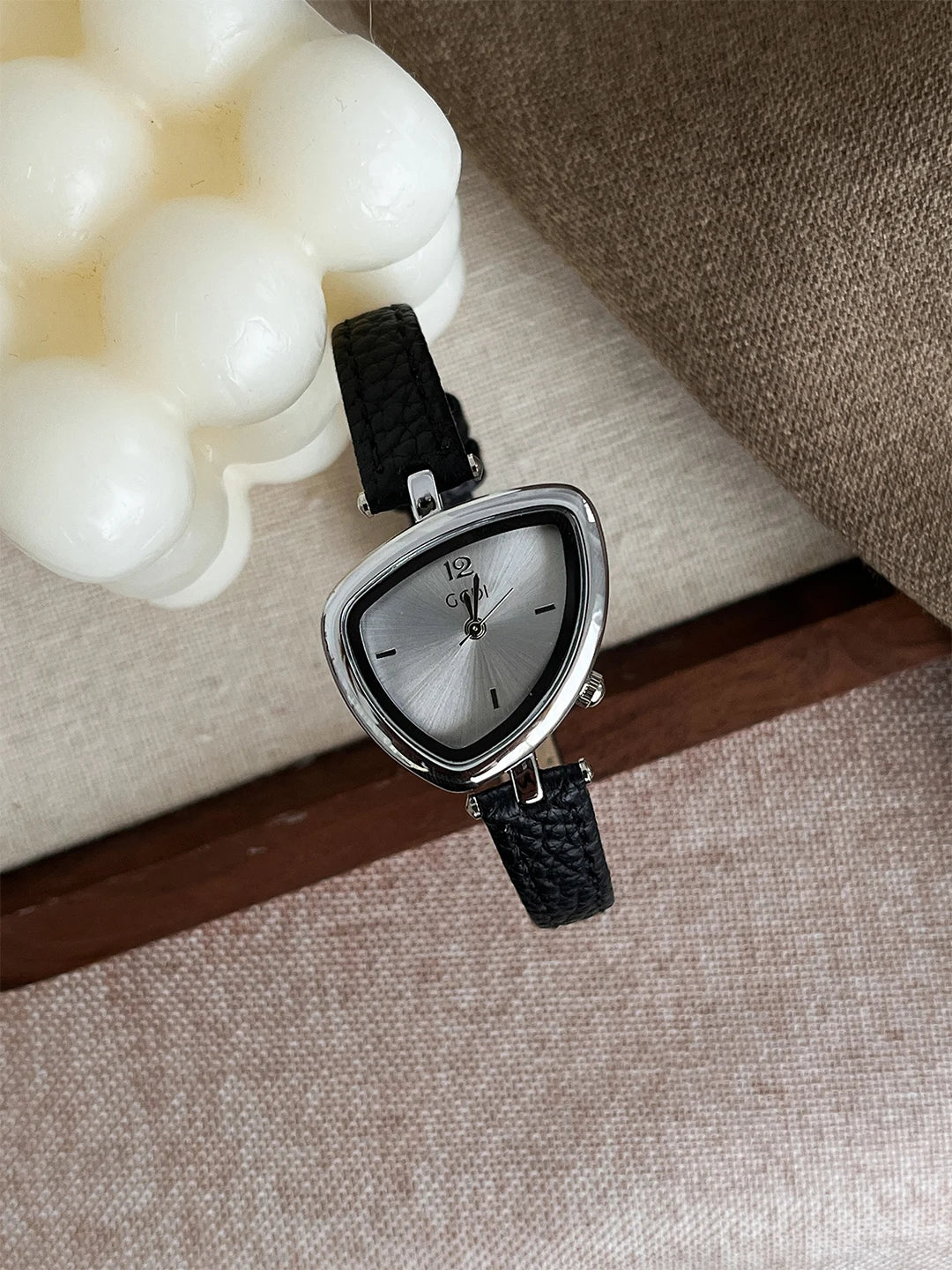 2025 NEW Minimalist Elegant Women's Watch with Asymmetrical Small Dial Design Water-Resistant Quartz Ladies' Wristwatch Gift