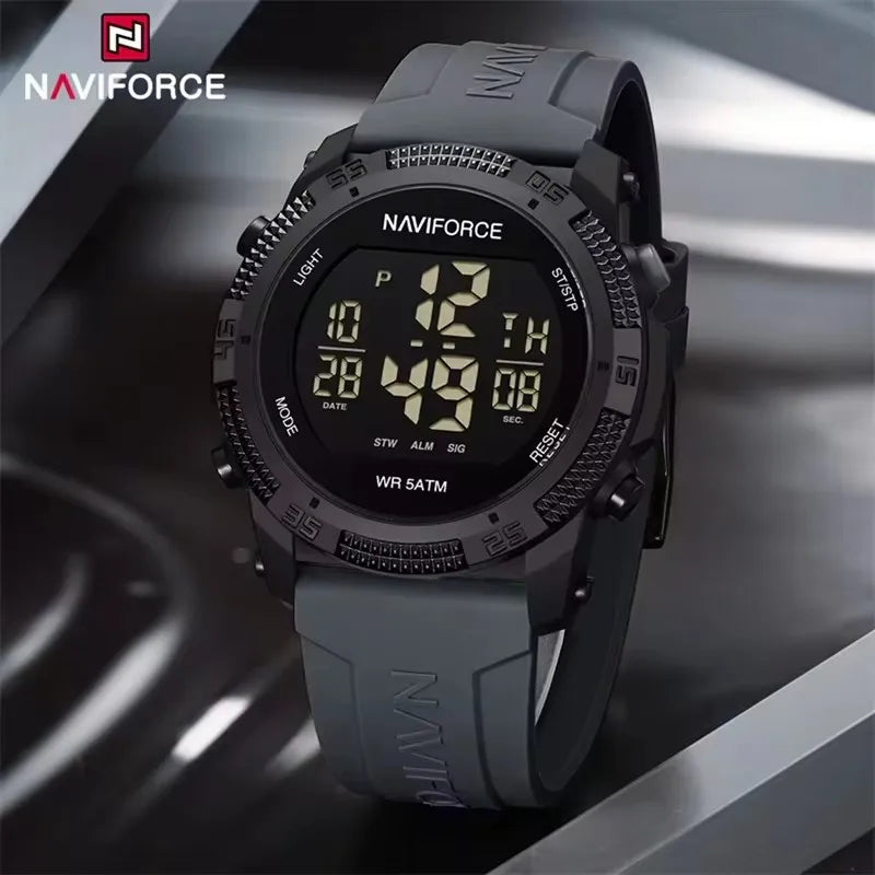 NAVIFORCE 7104 Fashion Men Electronic Watch Sports Calendar Luminous Waterproof Silicone Strap Brand Digital Watches for Man