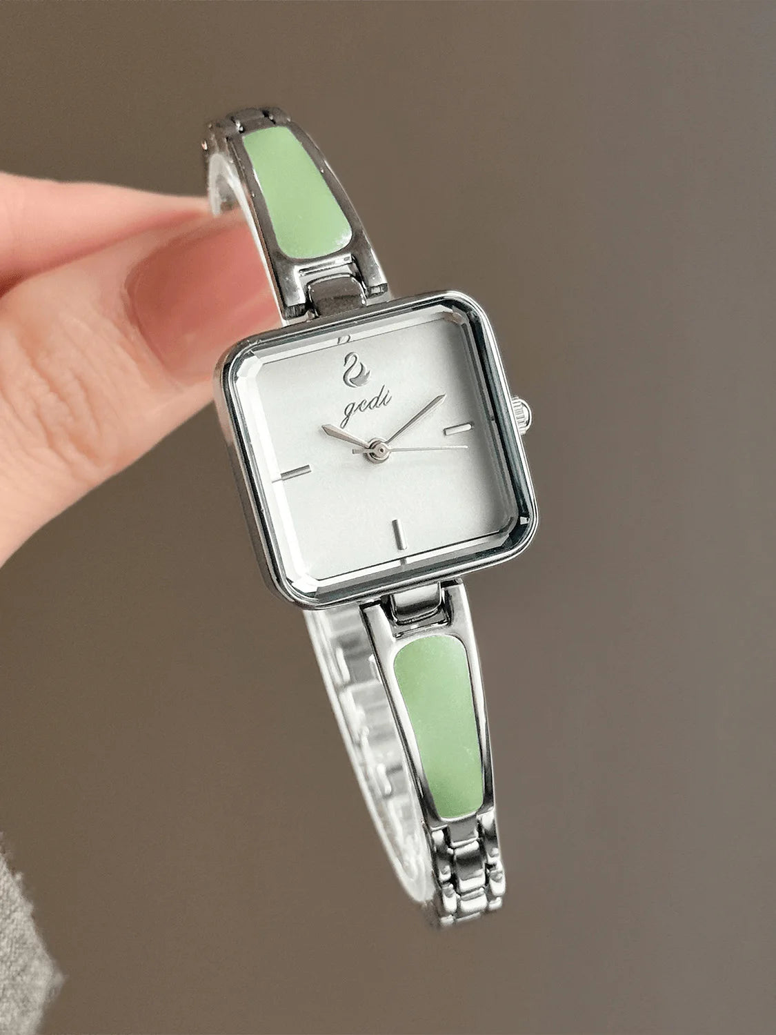 Elegant Quartz Women Watch Stainless Steel Bracelet Elegant Waterproof Ladies Dress Wristwatch Minimalist Office Daily Gift