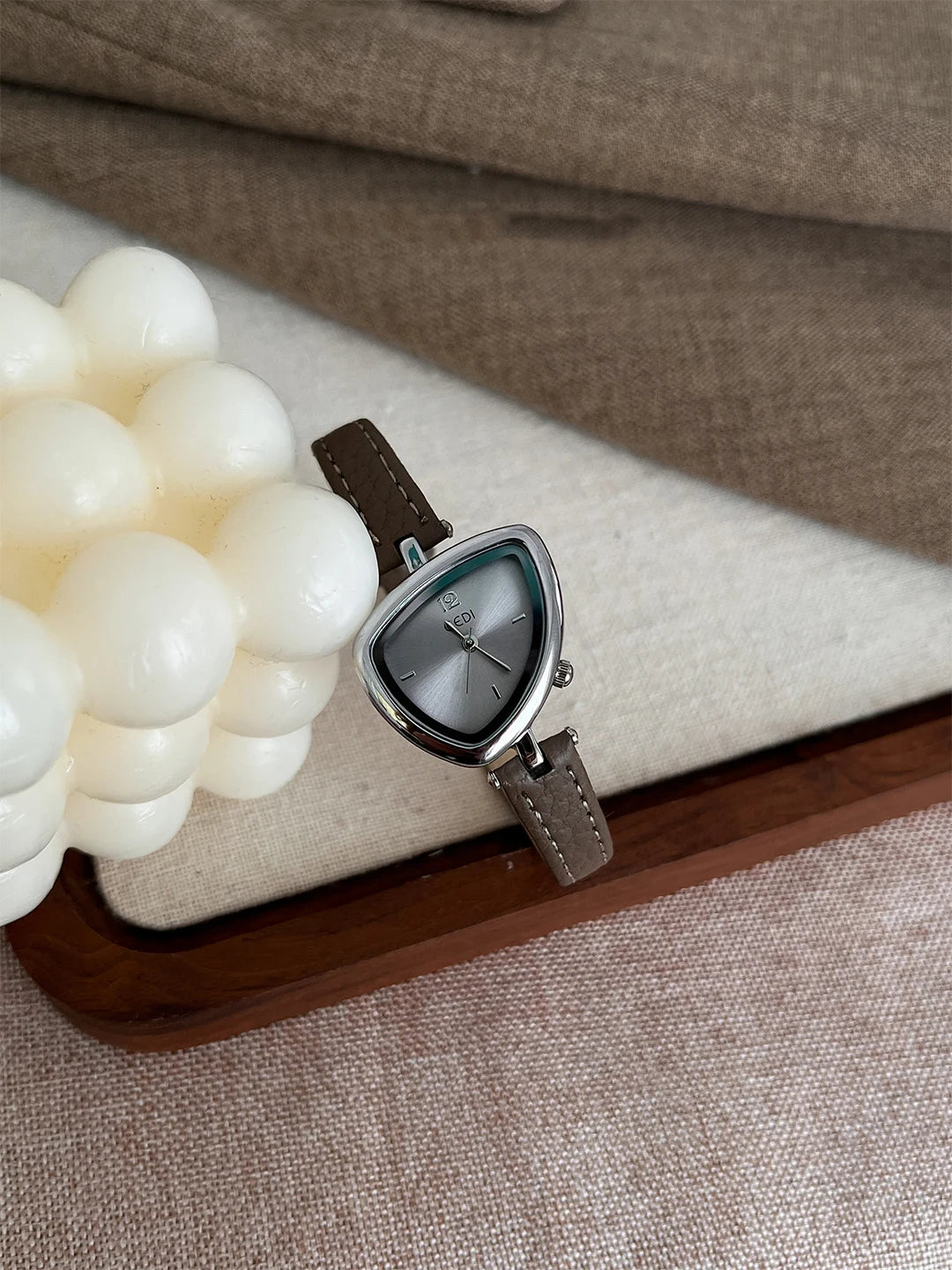2025 NEW Minimalist Elegant Women's Watch with Asymmetrical Small Dial Design Water-Resistant Quartz Ladies' Wristwatch Gift