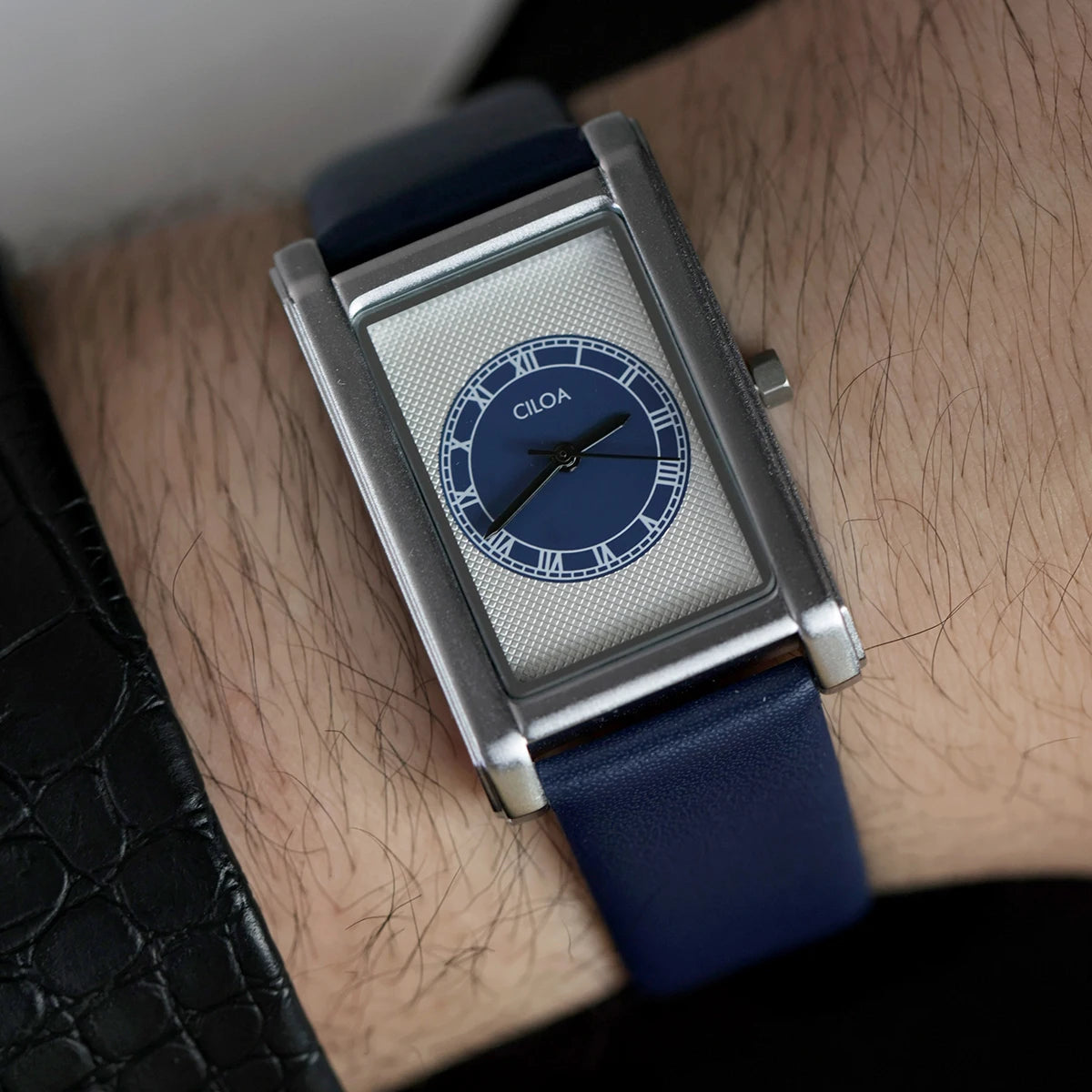 CILOA New Men's Retro-Style Business-Casual Square Quartz Waterproof Watch